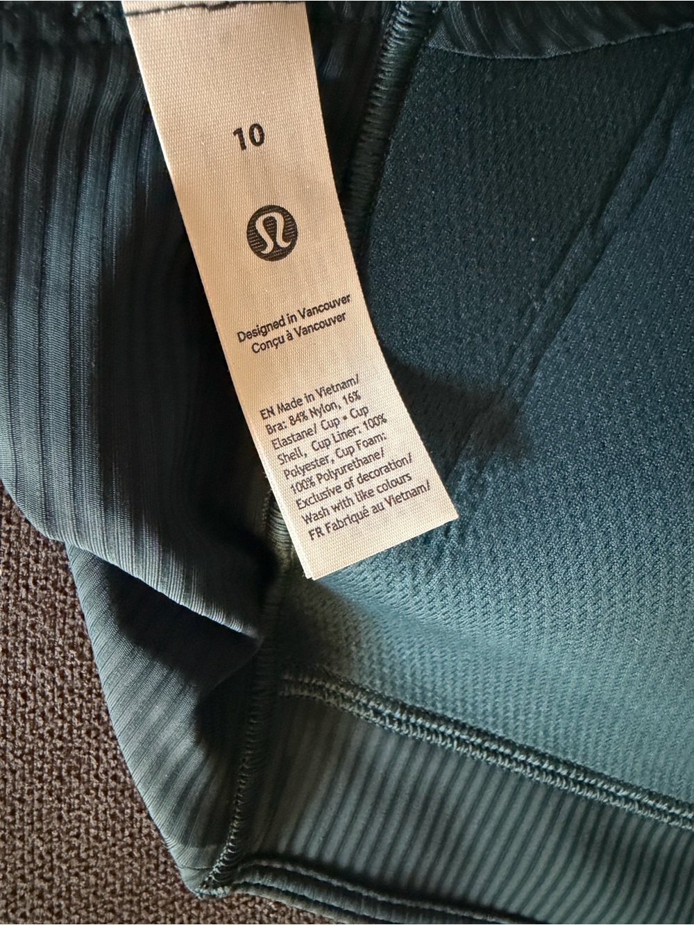 NWT Lululemon Indochine Blue Sports Bra with Soft Cups - Size 10 (D/DD Cup) - Picture 4 of 4